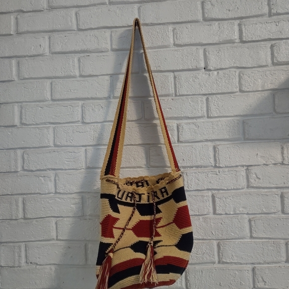 Handmade Crochet Crossbody and Shoulder Unisex Medium Size Bag - NEW- - Picture 2 of 5